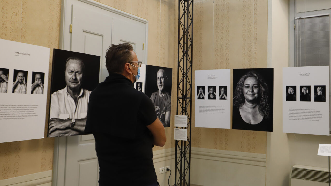 Continuano le visite alle mostre fotografiche del Festival del Giornalismo